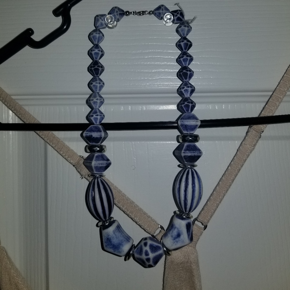 Necklaces - Picture 7 of 8